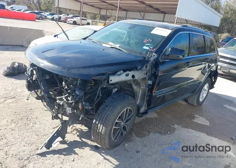 2017 Jeep Grand Cherokee Laredo 4X4 z USA, uszkodzony, nr VIN 1C4RJFAG7HC853816